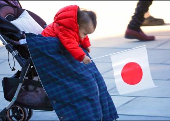 Natalidad en Japón cae a mínimo histórico