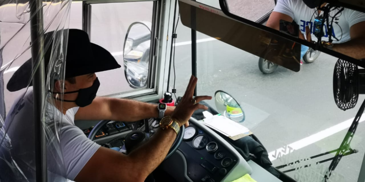 Neto Bran asegura que buses rojos en Mixco ya están listos