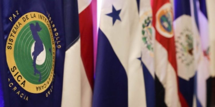 Nicaragua amenaza con represalias contra cuatro países por bloquear candidatura de Denis Moncada en el SICA