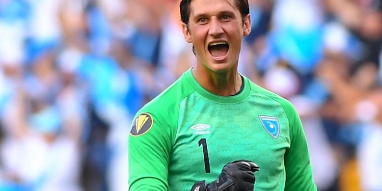 Nicholas Hagen sigue sus entrenos en Estados Unidos