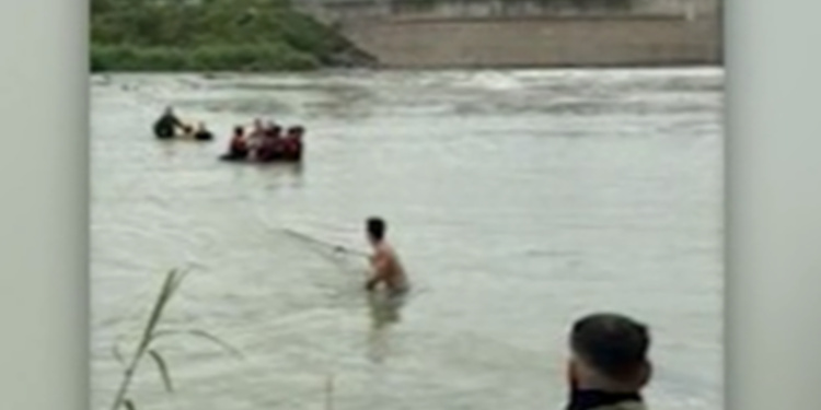 Niño abandonado en la frontera entre México y Estados Unidos: la difí­cil travesí­a migratoria que conmueve al mundo