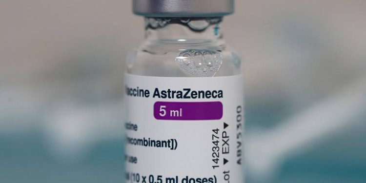 No descartan ví­nculo entre AstraZenenca y la coagulación