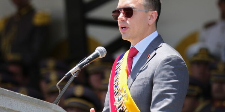 Noboa alista referéndum sobre regreso de base militar de EE.UU. a Ecuador