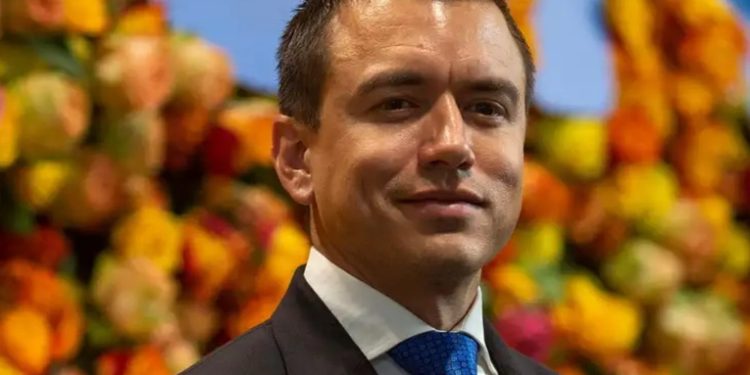 Noboa denuncia que lo quieren fuera de contienda electoral