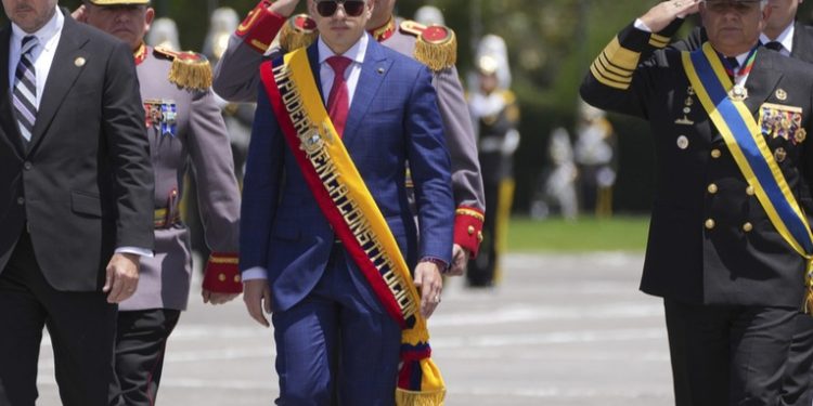 Noboa pone a un general a cargo del Ministerio del Interior en pleno repunte de violencia