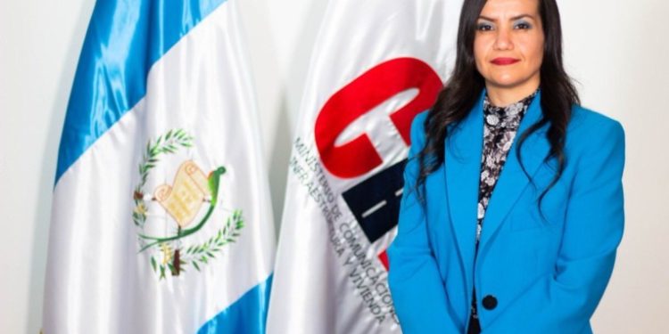 Nombran nueva viceministra