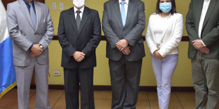 Nombran nuevo viceministro de hospitales