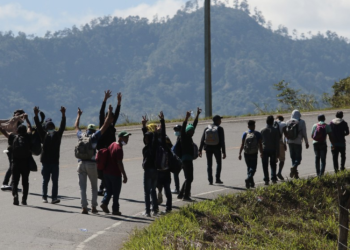 Nueva caravana de hondureños se dirige a Estados Unidos