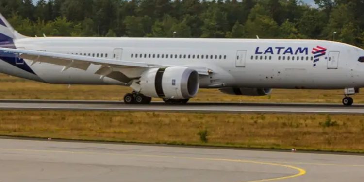 Nueva Zelanda: incidente técnico en vuelo de LATAM a Chile