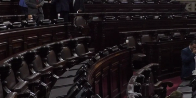 Nuevas plazas son exigencia en contralorí­a