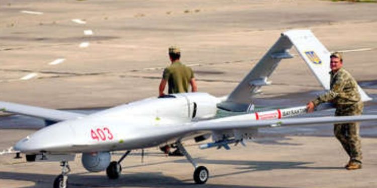 NYT confirma que Ucrania está detrás del masivo ataque de drones contra buques rusos en Sebastopol