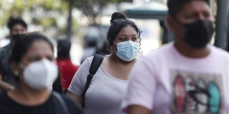 Oficializan uso obligatorio de la mascarilla en espacios públicos y cerrados