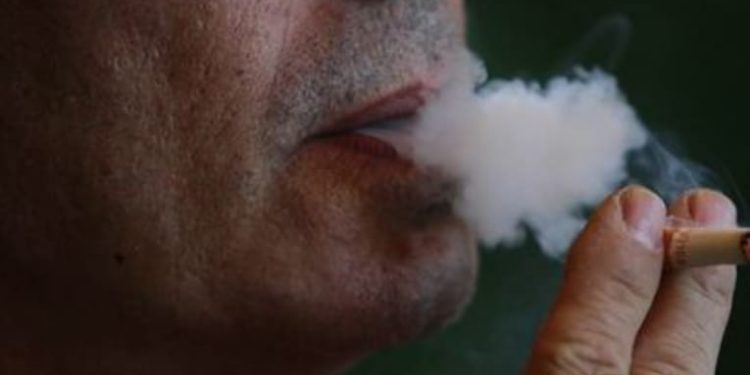 OMS lanza campaña antitabaco a nivel mundial