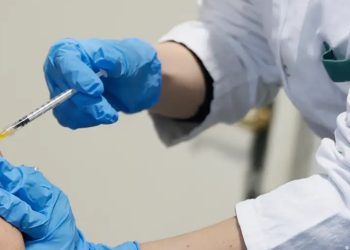 OMS: vacunas anticovid salvaron 1,4 millones de vidas