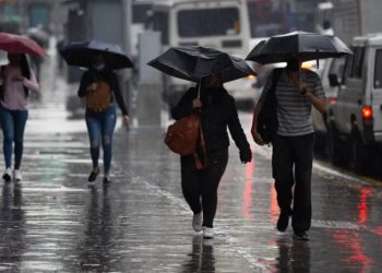 Onda del Este traerá fuertes lluvias al país este fin de semana