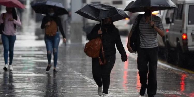Onda del Este traerá fuertes lluvias al país este fin de semana