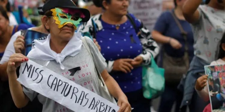 ONG: El Salvador supera 300 muertes bajo custodia estatal