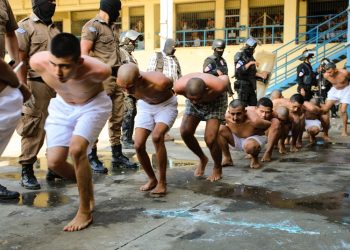 ONG reportan más de 3.100 violaciones de derechos humanos en El Salvador