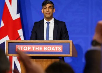 ONU pide a Reino Unido reconsiderar expulsión de migrantes