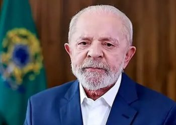 Operan a Lula para drenar una 'hemorragia intracraneal'