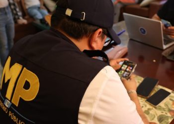 Operativo del MP en zona 17 por caso de manipulación de imágenes de estudiantes