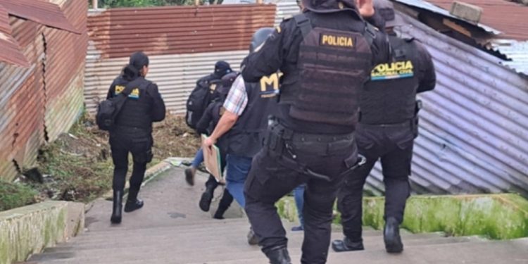 Operativo masivo contra extorsionistas en Guatemala: Más de 100 allanamientos en curso