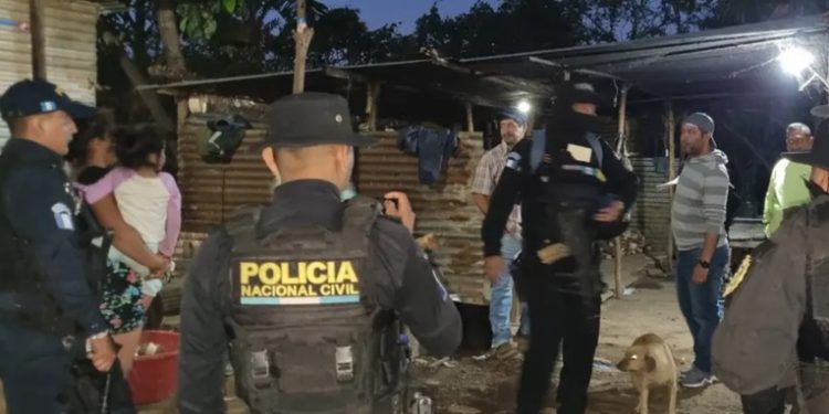Operativos en Escuintla dejan cuatro detenidos por crímenes vinculados al secuestro y asesinato