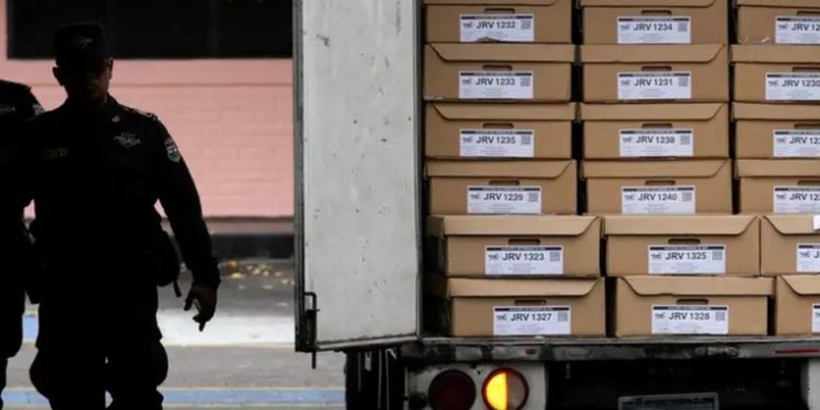 Oposición de El Salvador: Nos quieren robar el Congreso