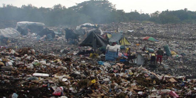 Ordenan cierre del vertedero en Villa Nueva