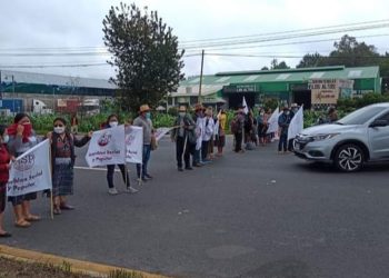 Organizaciones cierran 12 tramos carreteros en protesta por alto costo de la canasta básica