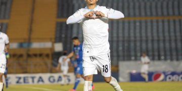 Oscar Santis: Â¿Nuevo legionario para Guatemala?