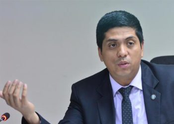Amparos detienen juramentación de Mynor Moto como magistrado de la CC