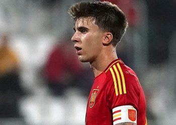 Pablo Barrios se une a la convocatoria de la selección tras las bajas de Zubimendi, Oyarzabal y Baena