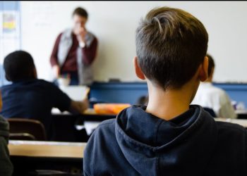 Países Bajos prohibirá los celulares en las escuelas