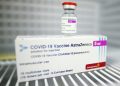 Paí­ses europeos reanudan la vacunación con AstraZeneca