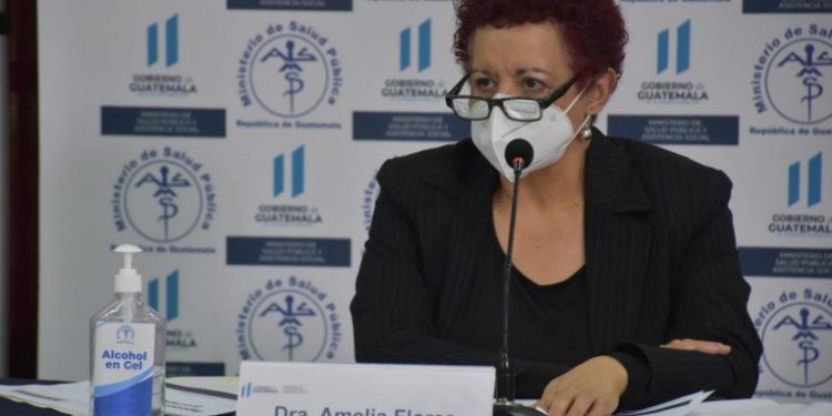 Palabras de Ministra de Salud son contradictorias con declaraciones de Giammattei