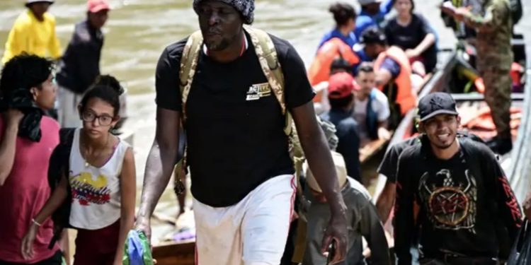 Panamá descarta repatriar a la fuerza a migrantes