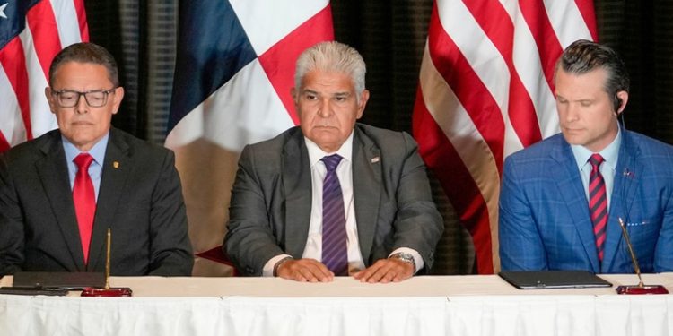 Panamá reclama a EE.UU. por esta 'omisión' sobre su soberanía en el comunicado de Defensa