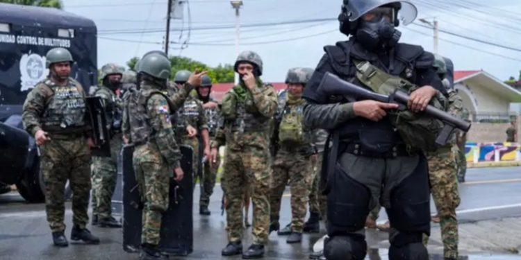 Panamá reporta más de 300 detenidos en violentas protestas
