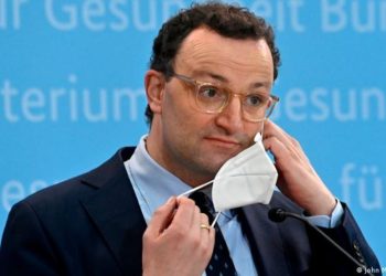 Pandemia podrí­a superarse en primavera, estima ministro alemán de Salud