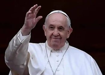 Papa Francisco Cancela Audiencias por Leve Gripe y Ofrece Ángelus desde Santa Marta