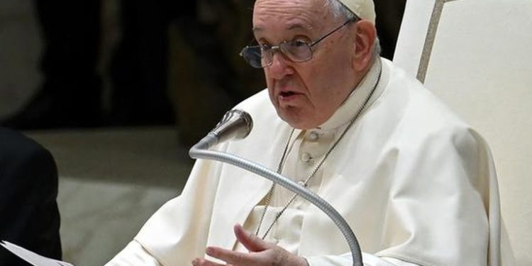 Papa Francisco destaca el valor de la familia, una alianza insustituible entre el hombre y la mujer