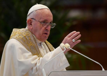 Papa Francisco pide las naciones garantizar la vacuna para todos