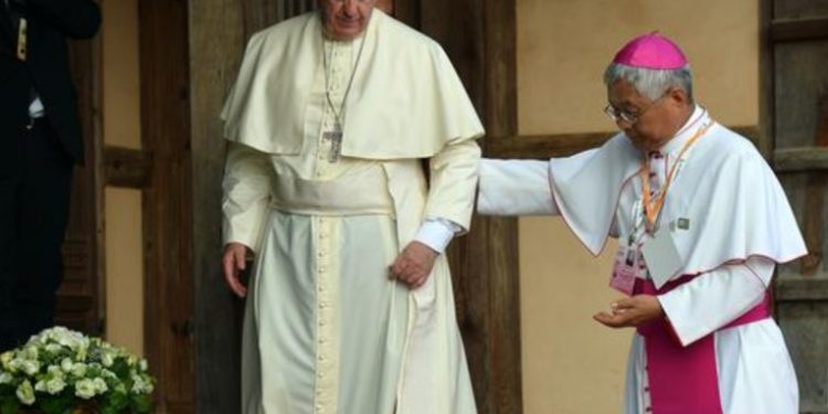 Papa Francisco se recupera satisfactoriamente tras operación