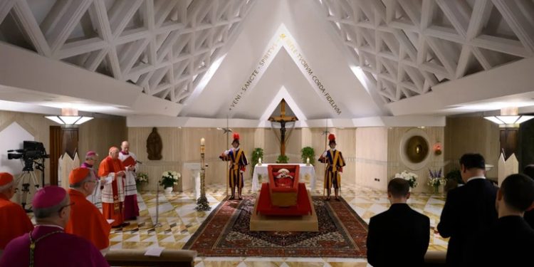 Papa Francisco será sepultado este sábado tras liturgia exequial en el Vaticano