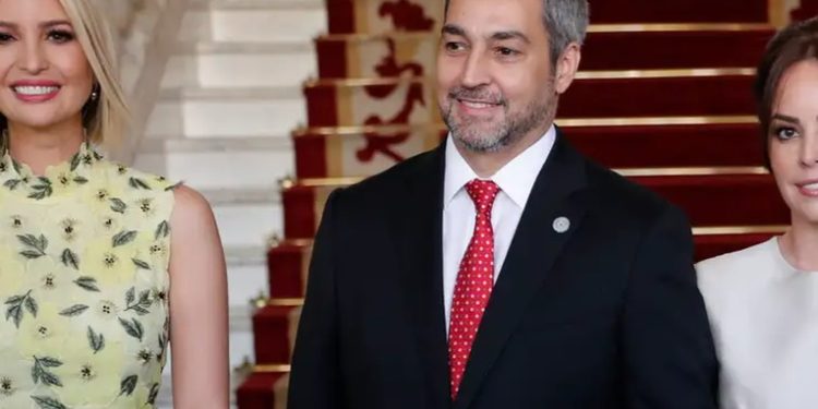 Paraguay acusa a expresidente Benítez de revelar secretos