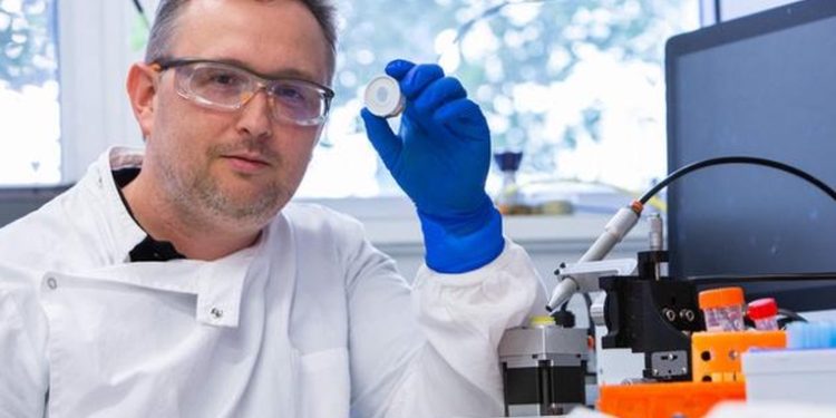 Parches de la vacuna COVID-19 podrían sustituir las inyecciones.