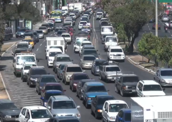 Parque vehicular en el país supera los 5.3 millones de unidades vehicular