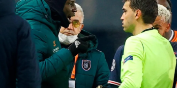 Partido de Champions es suspendido por comentarios racistas de un árbitro