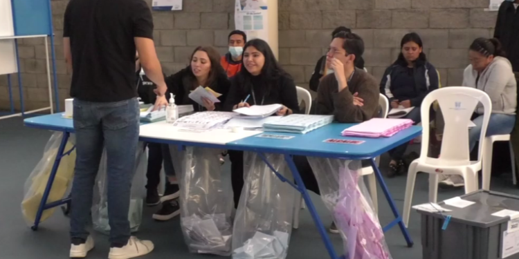 Partidos políticos exigen transparencia tras detectarse fallas en el llenado de actas